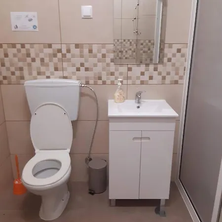 בית נופש Louros House *