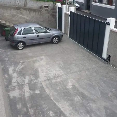 Louros House