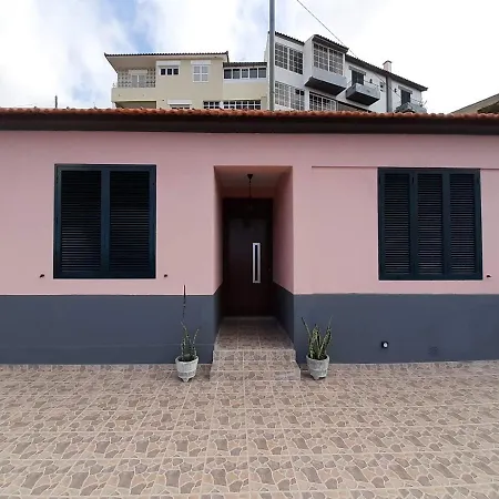 度假居 Louros House *