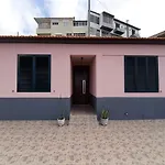 Semesterbostad Louros House *