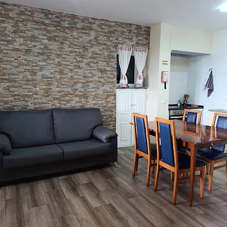 Louros House *