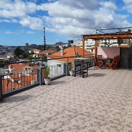 Louros House * 丰沙尔