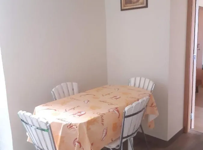 Louros House * Funchal (Madeira)